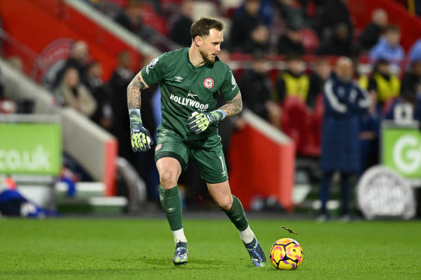 他在联赛期 他在联赛期